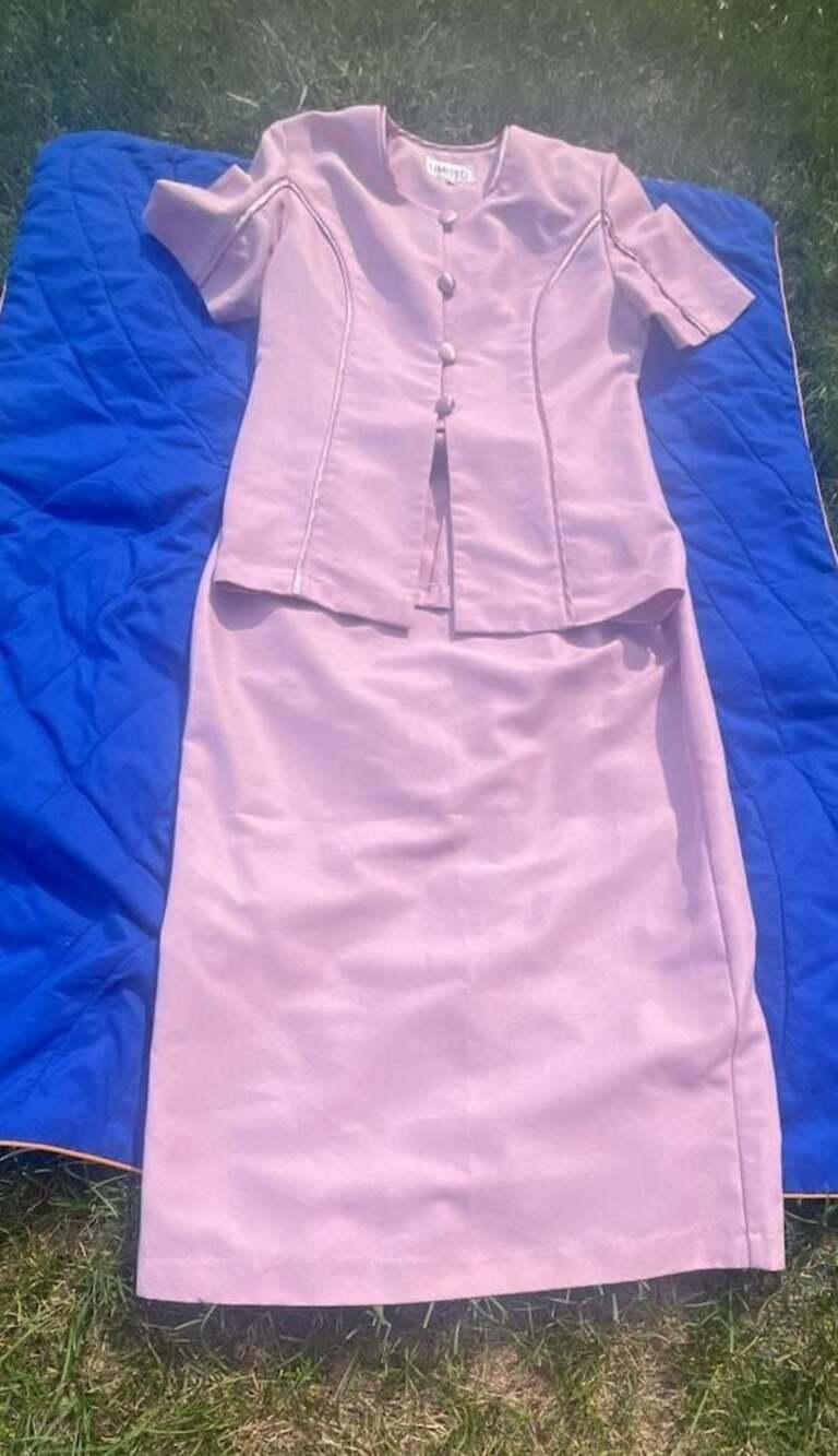 Limited Apparel Inc. Vintage Women's Pink Short Sleeve Blazer and Pencil Skirt T